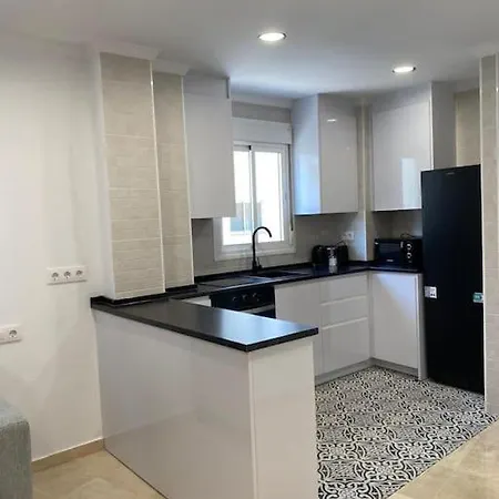 Apartment Edifico Manez Primero- Nuevo, 10 Minutos Gibraltar