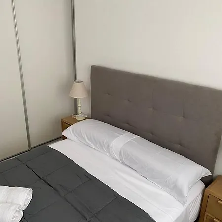 Edifico Manez Primero- Nuevo, 10 Minutos Gibraltar Apartment